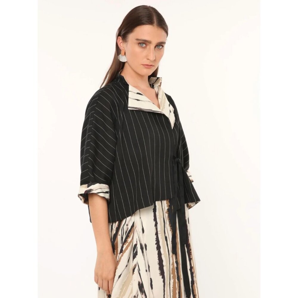 Ozai N Ku Pomegranate Short Sleeve Wrap Jacket Striped Linen Blend Size Medium